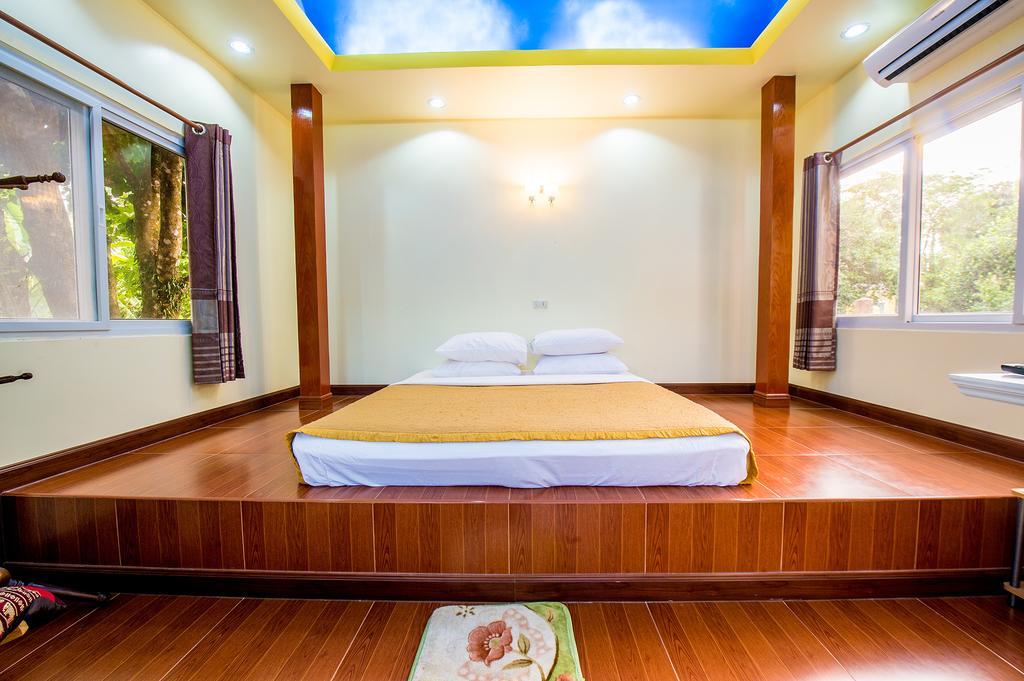 Poomvarin Resort Ban Wang Takhrai Екстер'єр фото
